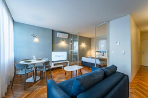 Intimate Apartment Downtown With Terrace - D